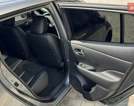 Серый Ниссан Лиф, объемом двигателя 0 л и пробегом 137 тыс. км за 6900 $, фото 16 на Automoto.ua