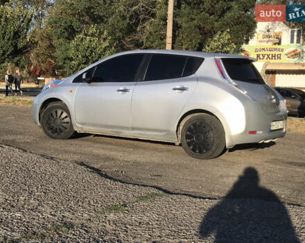 Сірий Ніссан Ліф, об'ємом двигуна 0 л та пробігом 164 тис. км за 6300 $, фото 3 на Automoto.ua