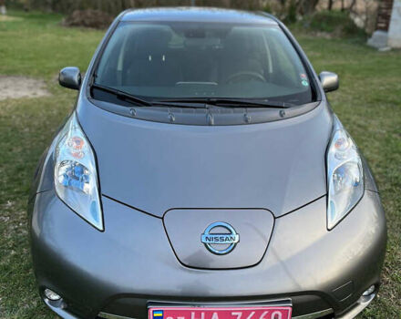 Сірий Ніссан Ліф, об'ємом двигуна 0 л та пробігом 90 тис. км за 6600 $, фото 3 на Automoto.ua