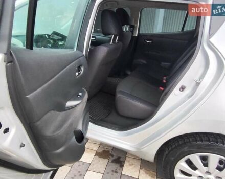 Серый Ниссан Лиф, объемом двигателя 0 л и пробегом 144 тыс. км за 5990 $, фото 27 на Automoto.ua