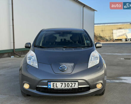Серый Ниссан Лиф, объемом двигателя 0 л и пробегом 70 тыс. км за 8000 $, фото 2 на Automoto.ua