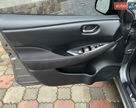 Серый Ниссан Лиф, объемом двигателя 0 л и пробегом 139 тыс. км за 7200 $, фото 29 на Automoto.ua