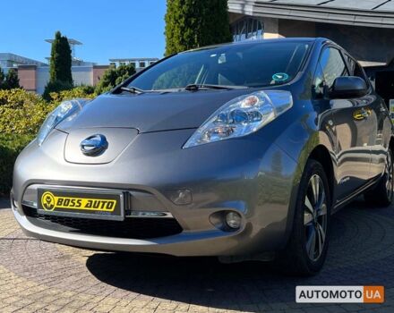 Серый Ниссан Лиф, объемом двигателя 24 л и пробегом 60 тыс. км за 9000 $, фото 2 на Automoto.ua