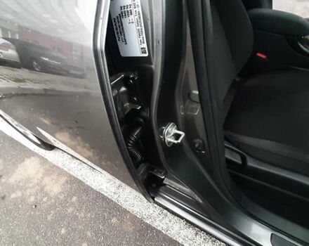 Серый Ниссан Лиф, объемом двигателя 0 л и пробегом 129 тыс. км за 7100 $, фото 32 на Automoto.ua