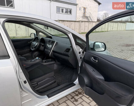 Серый Ниссан Лиф, объемом двигателя 0 л и пробегом 134 тыс. км за 6499 $, фото 24 на Automoto.ua