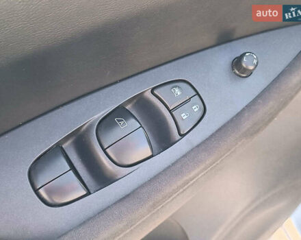 Серый Ниссан Лиф, объемом двигателя 0 л и пробегом 77 тыс. км за 7540 $, фото 19 на Automoto.ua