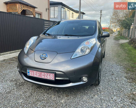 Ниссан Лиф 2014 в Черновцах на Automoto.ua Серый Ниссан Лиф, объемом двигателя 0 л и пробегом 83 тыс. км за 5900 $, фото 1 на Automoto.ua