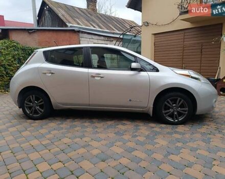 Ниссан Лиф 2014 в Ровно на Automoto.ua Серый Ниссан Лиф, объемом двигателя 0 л и пробегом 118 тыс. км за 5700 $, фото 8 на Automoto.ua