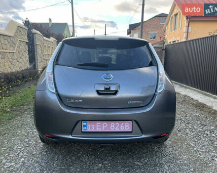 Ниссан Лиф 2014 в Черновцах на Automoto.ua Серый Ниссан Лиф, объемом двигателя 0 л и пробегом 83 тыс. км за 5900 $, фото 5 на Automoto.ua