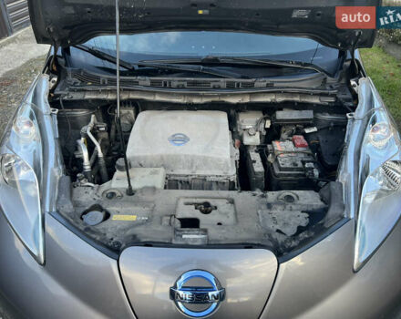 Ниссан Лиф 2014 в Черновцах на Automoto.ua Серый Ниссан Лиф, объемом двигателя 0 л и пробегом 83 тыс. км за 5900 $, фото 42 на Automoto.ua