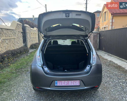 Ниссан Лиф 2014 в Черновцах на Automoto.ua Серый Ниссан Лиф, объемом двигателя 0 л и пробегом 83 тыс. км за 5900 $, фото 18 на Automoto.ua