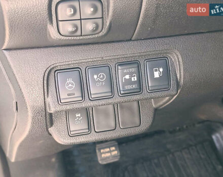 Серый Ниссан Лиф, объемом двигателя 0 л и пробегом 77 тыс. км за 7540 $, фото 20 на Automoto.ua