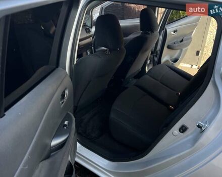 Сірий Ніссан Ліф, об'ємом двигуна 0 л та пробігом 122 тис. км за 8000 $, фото 13 на Automoto.ua