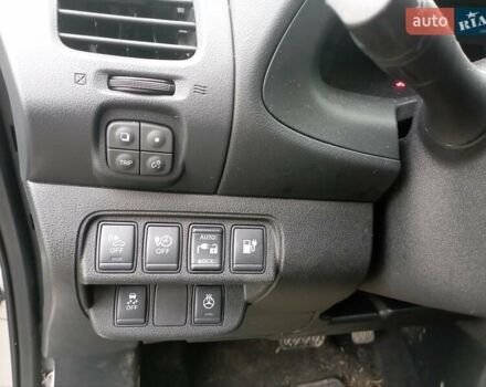 Серый Ниссан Лиф, объемом двигателя 0 л и пробегом 132 тыс. км за 5950 $, фото 21 на Automoto.ua