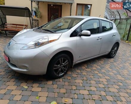 Ниссан Лиф 2014 в Ровно на Automoto.ua Серый Ниссан Лиф, объемом двигателя 0 л и пробегом 118 тыс. км за 5700 $, фото 7 на Automoto.ua