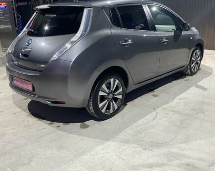 Сірий Ніссан Ліф, об'ємом двигуна 0 л та пробігом 131 тис. км за 6550 $, фото 6 на Automoto.ua