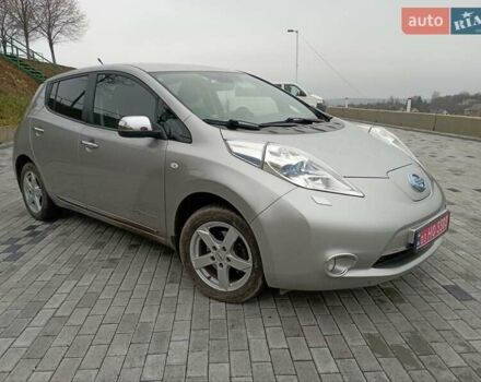 Серый Ниссан Лиф, объемом двигателя 0 л и пробегом 132 тыс. км за 5950 $, фото 1 на Automoto.ua