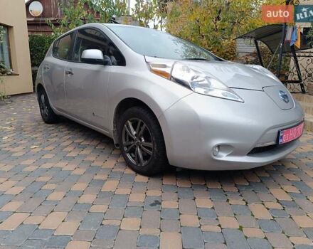 Ниссан Лиф 2014 в Ровно на Automoto.ua Серый Ниссан Лиф, объемом двигателя 0 л и пробегом 118 тыс. км за 5700 $, фото 14 на Automoto.ua