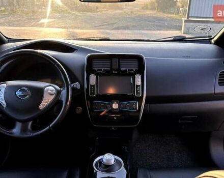Сірий Ніссан Ліф, об'ємом двигуна 0 л та пробігом 160 тис. км за 7700 $, фото 25 на Automoto.ua