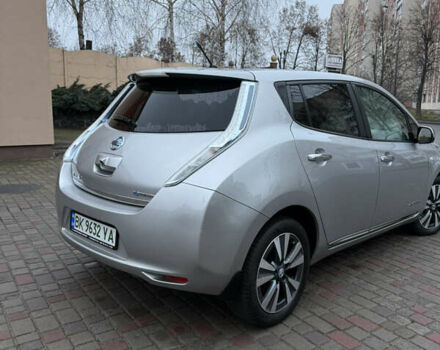 Серый Ниссан Лиф, объемом двигателя 0 л и пробегом 133 тыс. км за 6850 $, фото 3 на Automoto.ua