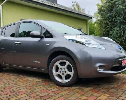 Серый Ниссан Лиф, объемом двигателя 0 л и пробегом 120 тыс. км за 6550 $, фото 1 на Automoto.ua