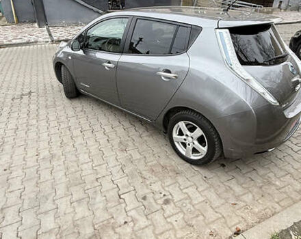 Серый Ниссан Лиф, объемом двигателя 0 л и пробегом 156 тыс. км за 5550 $, фото 9 на Automoto.ua