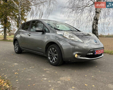 Сірий Ніссан Ліф, об'ємом двигуна 0 л та пробігом 138 тис. км за 5950 $, фото 6 на Automoto.ua