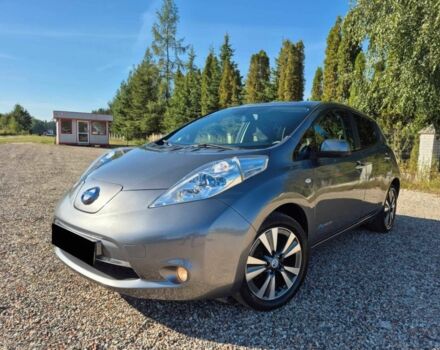 Серый Ниссан Лиф, объемом двигателя 0 л и пробегом 150 тыс. км за 2015 $, фото 1 на Automoto.ua