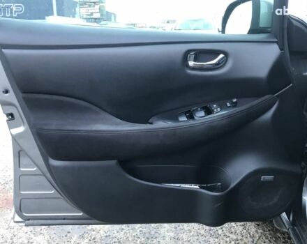 Серый Ниссан Лиф, объемом двигателя 0 л и пробегом 105 тыс. км за 8890 $, фото 5 на Automoto.ua