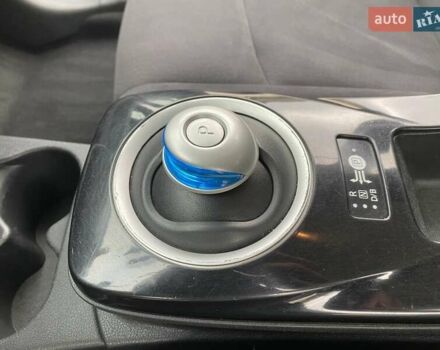 Серый Ниссан Лиф, объемом двигателя 0 л и пробегом 151 тыс. км за 5900 $, фото 27 на Automoto.ua