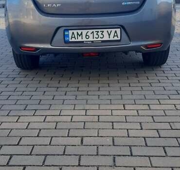 Сірий Ніссан Ліф, об'ємом двигуна 0 л та пробігом 93 тис. км за 8400 $, фото 1 на Automoto.ua