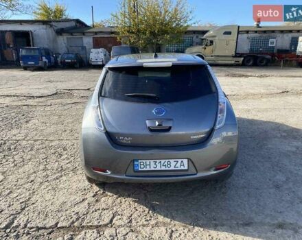 Сірий Ніссан Ліф, об'ємом двигуна 0 л та пробігом 131 тис. км за 7500 $, фото 7 на Automoto.ua