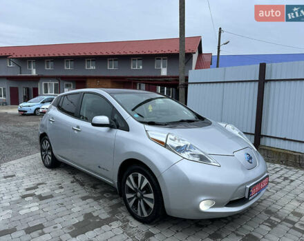 Серый Ниссан Лиф, объемом двигателя 0 л и пробегом 130 тыс. км за 5400 $, фото 2 на Automoto.ua