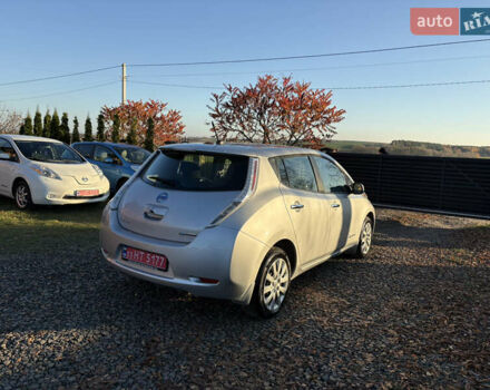 Серый Ниссан Лиф, объемом двигателя 0 л и пробегом 128 тыс. км за 6500 $, фото 4 на Automoto.ua