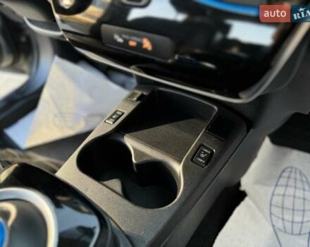 Серый Ниссан Лиф, объемом двигателя 0 л и пробегом 90 тыс. км за 7850 $, фото 74 на Automoto.ua
