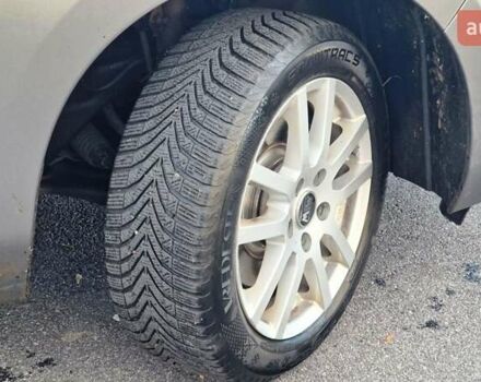 Серый Ниссан Лиф, объемом двигателя 0 л и пробегом 137 тыс. км за 7000 $, фото 19 на Automoto.ua