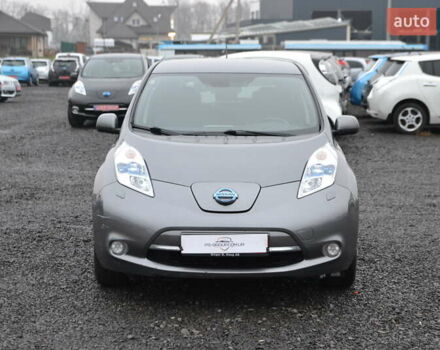 Серый Ниссан Лиф, объемом двигателя 0 л и пробегом 127 тыс. км за 6999 $, фото 2 на Automoto.ua