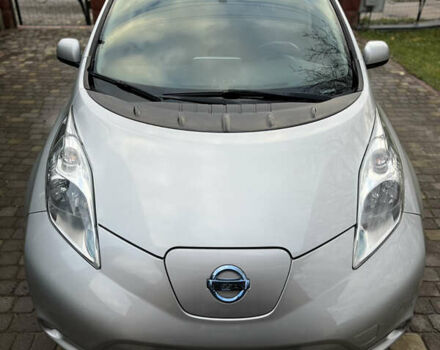 Серый Ниссан Лиф, объемом двигателя 0 л и пробегом 147 тыс. км за 7350 $, фото 3 на Automoto.ua