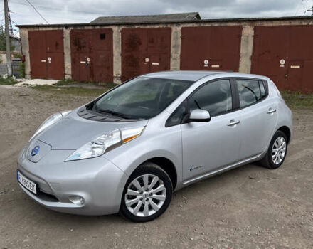 Серый Ниссан Лиф, объемом двигателя 0 л и пробегом 105 тыс. км за 11900 $, фото 1 на Automoto.ua