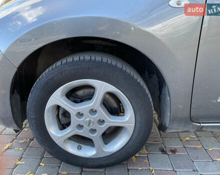 Серый Ниссан Лиф, объемом двигателя 0 л и пробегом 87 тыс. км за 7500 $, фото 7 на Automoto.ua