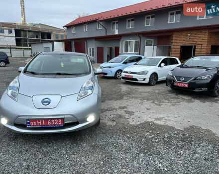 Серый Ниссан Лиф, объемом двигателя 0 л и пробегом 130 тыс. км за 5400 $, фото 8 на Automoto.ua