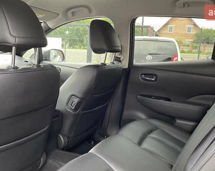 Сірий Ніссан Ліф, об'ємом двигуна 0 л та пробігом 111 тис. км за 7300 $, фото 15 на Automoto.ua