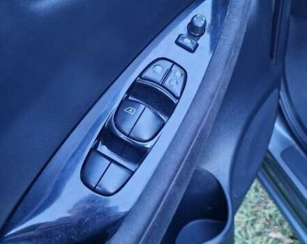 Серый Ниссан Лиф, объемом двигателя 0 л и пробегом 137 тыс. км за 7000 $, фото 24 на Automoto.ua