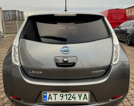 Серый Ниссан Лиф, объемом двигателя 0 л и пробегом 210 тыс. км за 12500 $, фото 5 на Automoto.ua