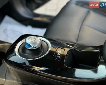 Серый Ниссан Лиф, объемом двигателя 0 л и пробегом 90 тыс. км за 7850 $, фото 56 на Automoto.ua