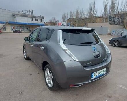 Серый Ниссан Лиф, объемом двигателя 0 л и пробегом 127 тыс. км за 8000 $, фото 28 на Automoto.ua