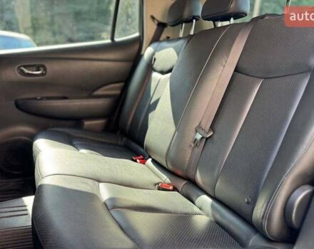 Серый Ниссан Лиф, объемом двигателя 0 л и пробегом 166 тыс. км за 12800 $, фото 16 на Automoto.ua