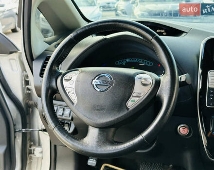 Серый Ниссан Лиф, объемом двигателя 0 л и пробегом 67 тыс. км за 8500 $, фото 20 на Automoto.ua