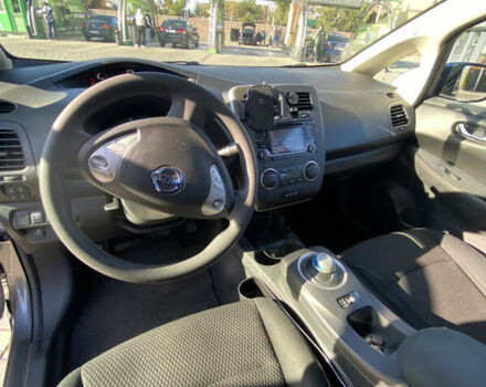 Сірий Ніссан Ліф, об'ємом двигуна 0 л та пробігом 75 тис. км за 7300 $, фото 12 на Automoto.ua