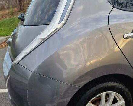 Серый Ниссан Лиф, объемом двигателя 0 л и пробегом 137 тыс. км за 7000 $, фото 3 на Automoto.ua